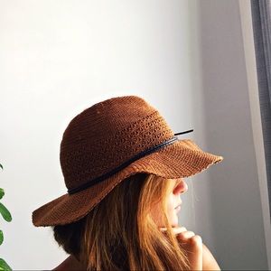 Textured Hat with Tie 🎀🎀